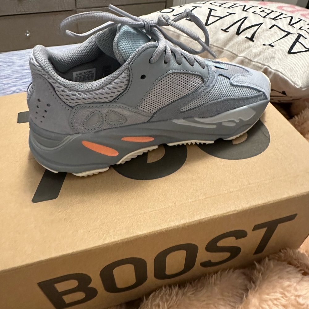 Yeezy’s - Picture 10 of 11